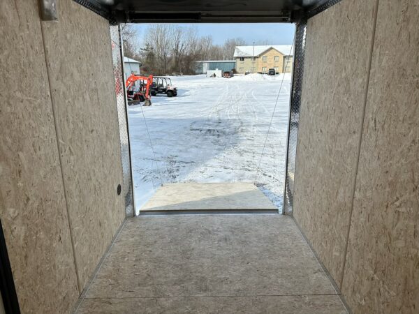 2025 6'X11" THUNDER V-NOSE SINGLE AXLE - Image 6